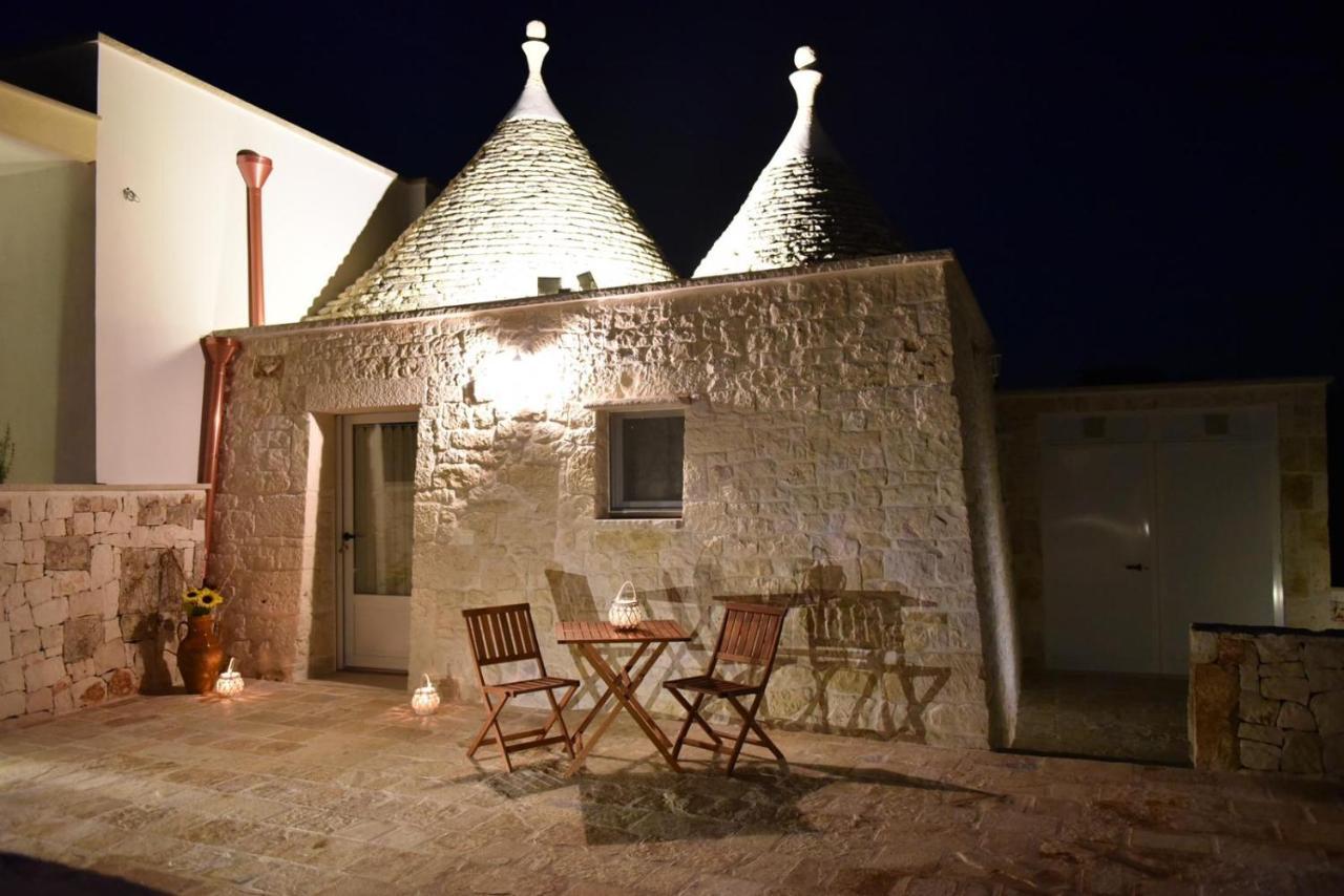 Trulli Dal Sole Alla Luna Martina Franca Exterior foto