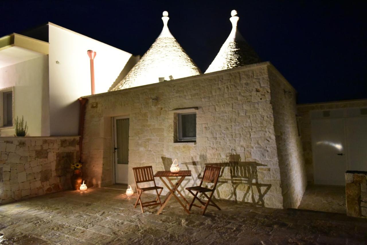 Trulli Dal Sole Alla Luna Martina Franca Exterior foto