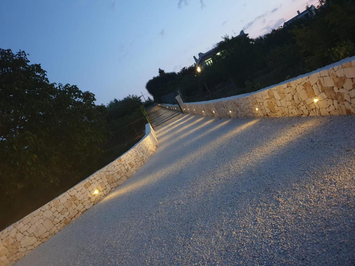 Trulli Dal Sole Alla Luna Martina Franca Exterior foto