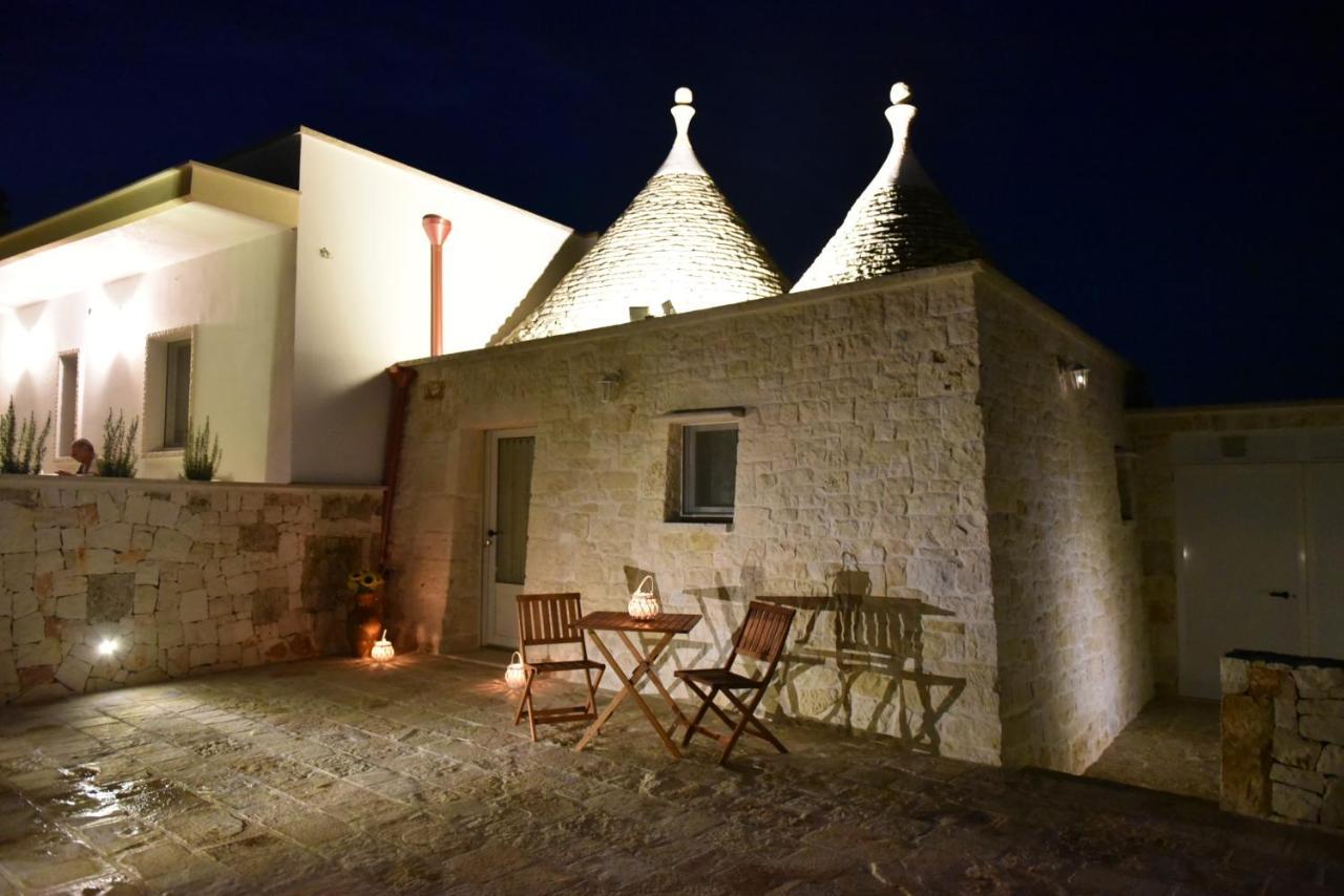 Trulli Dal Sole Alla Luna Martina Franca Exterior foto