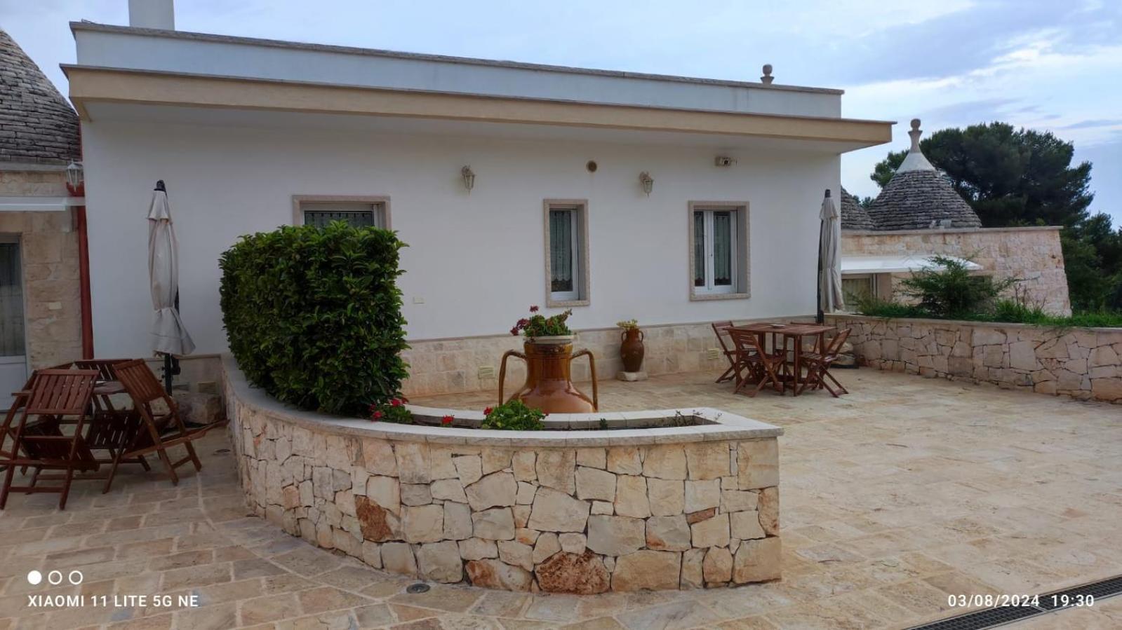 Trulli Dal Sole Alla Luna Martina Franca Exterior foto