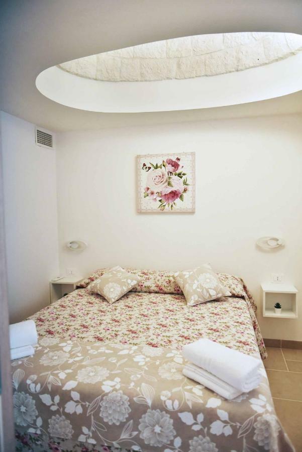 Trulli Dal Sole Alla Luna Martina Franca Exterior foto